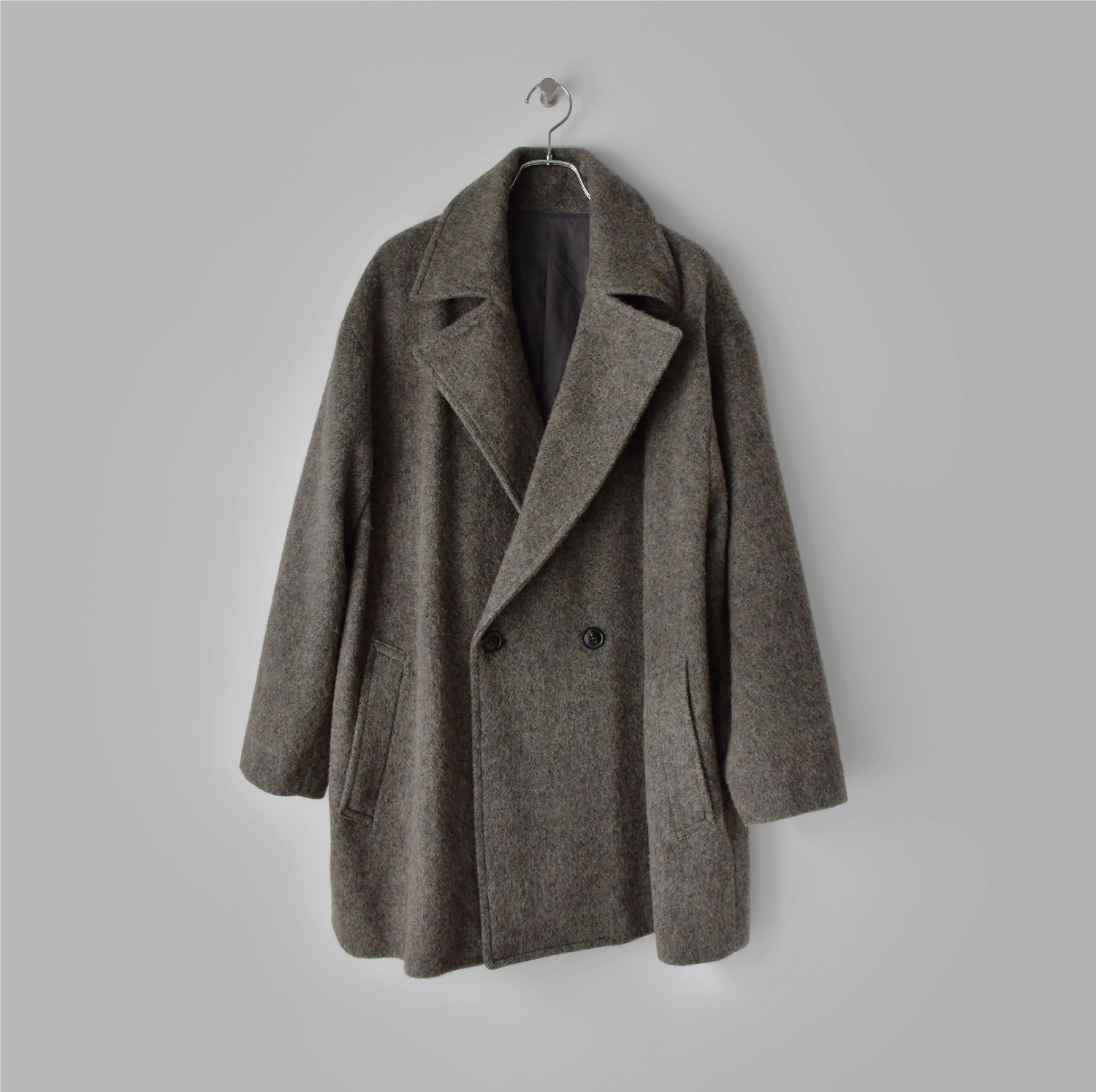 グレージュと、ダークブラウン – 吉祥寺 Promenade｜プロム・ナドゥ